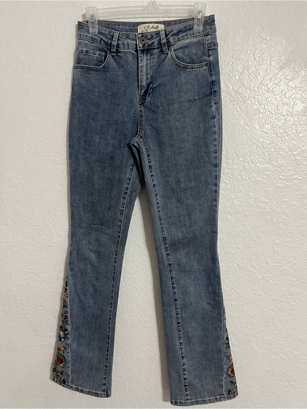 Charlie B Womens 4  Floral Embroidered Insert High Rise Flare Jeans Stretch #594